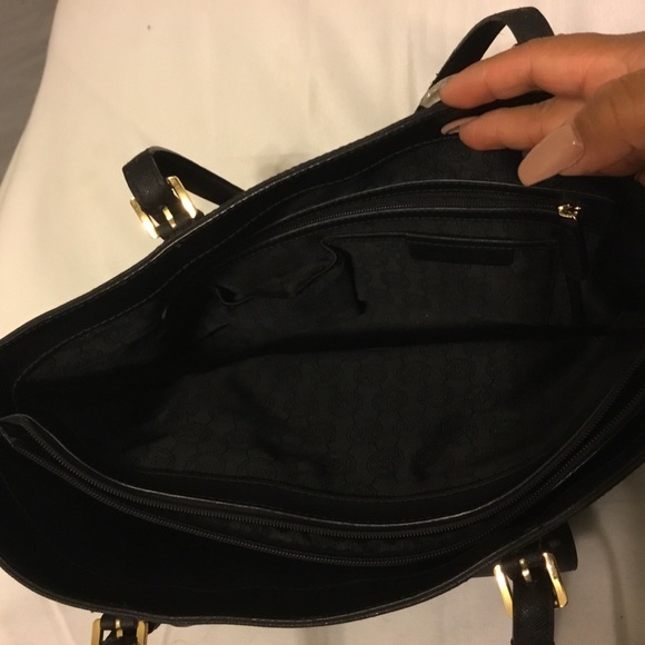 Michael Kors Handbag - Picture 7 of 7